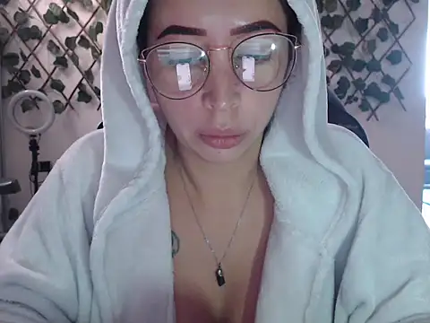 jeiana4u online show from May 2026 06:04:02 PM