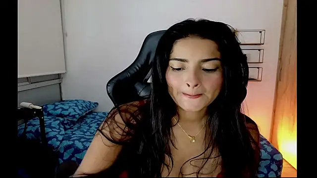 Yues050600 online show from May 2026 01:13:01 AM