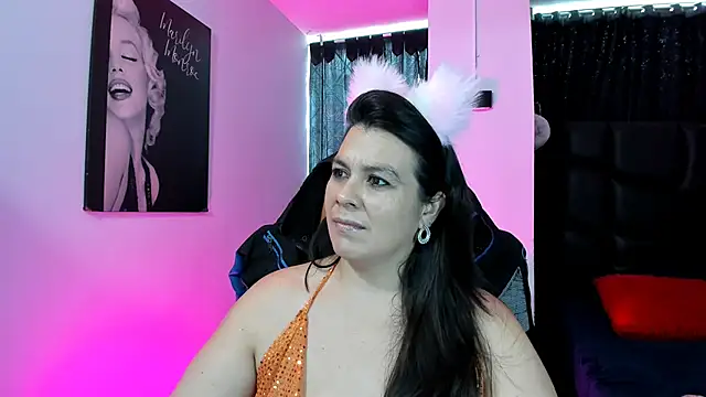 Snapshot of martina_foxy_ chatting on February 2025 02:26:02 PM martina foxy online show from February 2025 02:26:02 PM