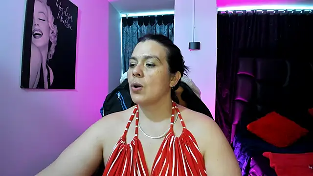 Snapshot of martina_foxy_ chatting on February 2025 08:31:02 PM martina foxy online show from February 2025 08:31:02 PM