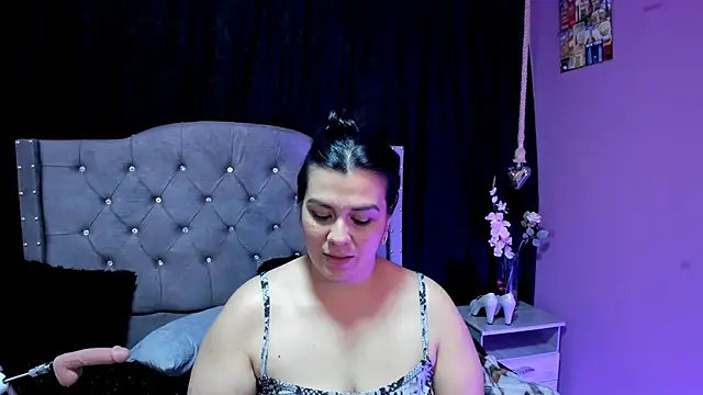 Snapshot of martina_foxy_ chatting on February 2025 10:26:02 PM martina foxy online show from February 2025 10:26:02 PM