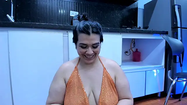 Snapshot of martina_foxy_ chatting on February 2025 06:31:01 PM martina foxy online show from February 2025 06:31:01 PM