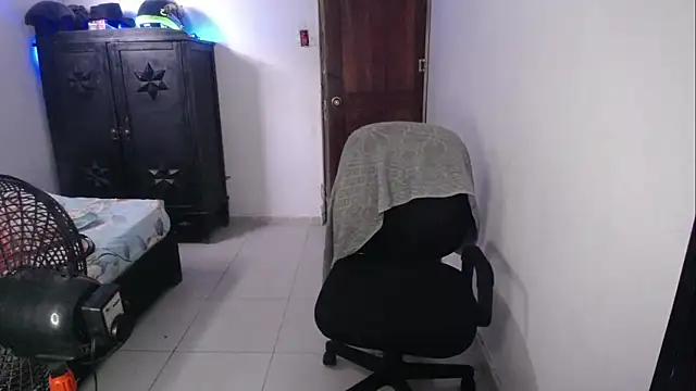 Sxntisaul   online show from February 2025 09:36:01 PM