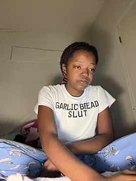 Snapshot of minimama69 chatting on November 2025 11:33:01 AM minimama69 online show from November 2025 11:33:01 AM