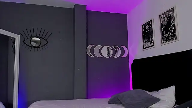 Raven Witch  online show from March 2025 09:14:02 PM