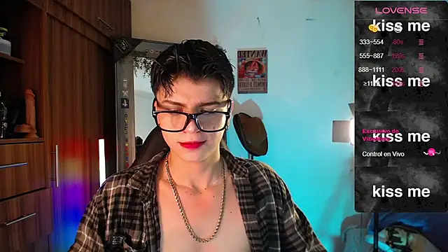 marckalexis online show from February 2025 11:01:01 PM