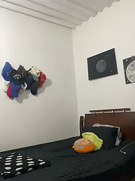 Twinscolom online show from March 2026 12:30:02 PM