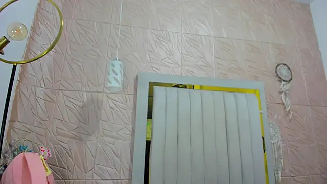 Ammy Connor1 online show from November 2025 07:45:02 PM