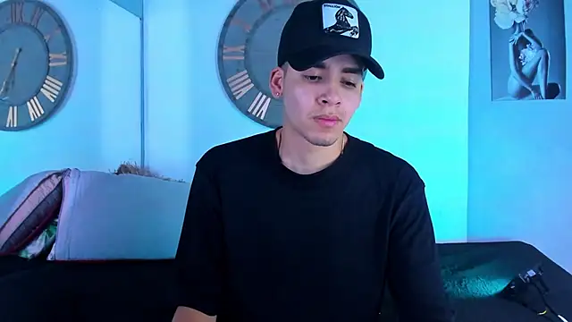 Mike 0233  online show from January 2025 04:47:02 AM