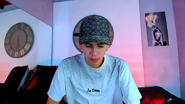 Mike 0233  online show from January 2025 03:52:01 AM