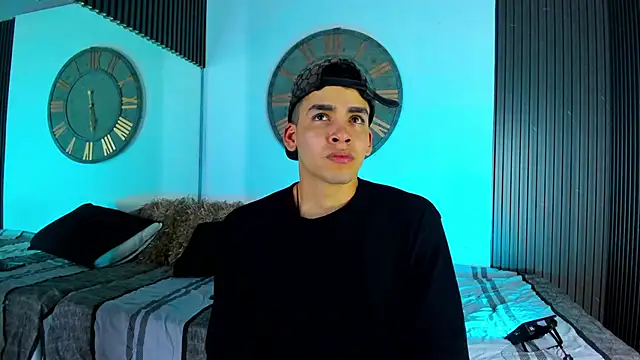 Mike 0233  online show from February 2025 03:54:02 AM