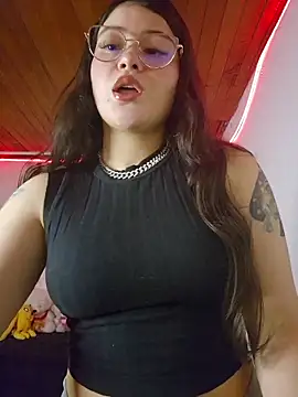 juli05star20 online show from April 2026 10:40:01 PM