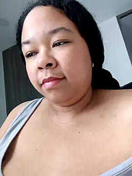 Snapshot of XMara chatting on January 2025 08:51:02 PM XMara online show from January 2025 08:51:02 PM