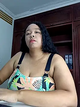 Snapshot of XMara chatting on January 2025 07:57:01 PM XMara online show from January 2025 07:57:01 PM