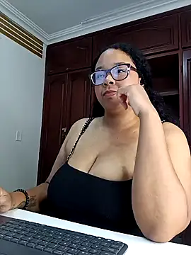 Snapshot of XMara chatting on January 2025 07:51:01 PM XMara online show from January 2025 07:51:01 PM