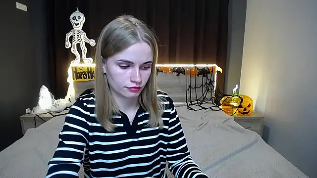 MargaritaKiss online show from October 2025 07:03:02 PM