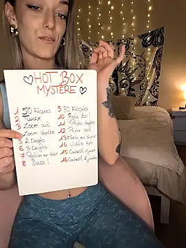 Nikiita-28 online show from February 2026 03:30:02 PM