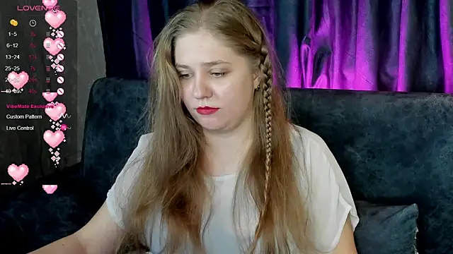 Megan Violer online show from December 2024 06:32:02 PM