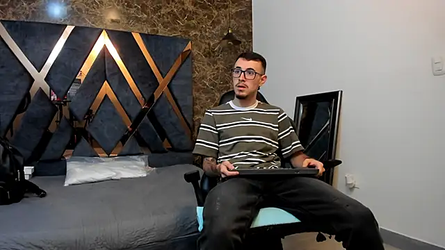 CodyWalkerR online show from February 2025 05:14:01 PM