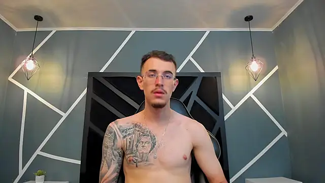 CodyWalkerR online show from September 2025 05:28:01 PM