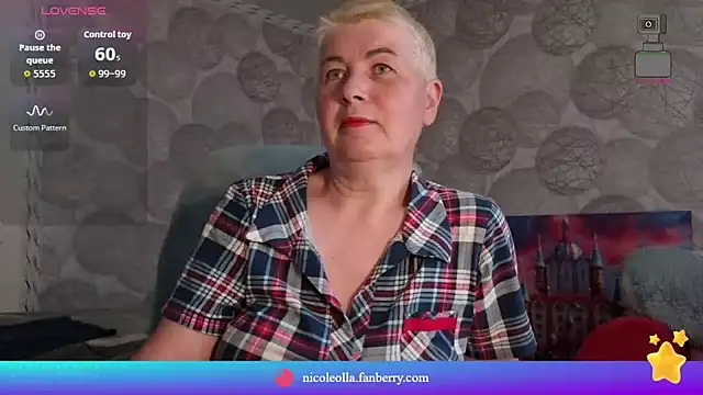 NicoleOlla online show from May 2026 11:53:01 PM