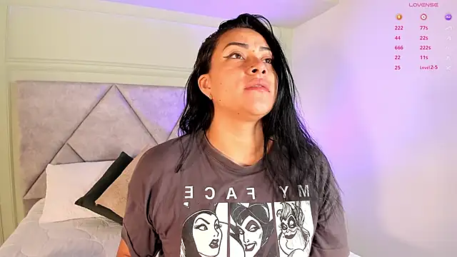 Miss Ambeer online show from November 2025 11:43:02 AM