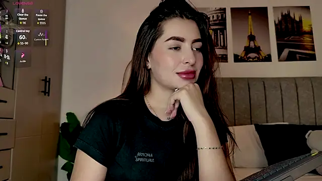 caralella online show from May 2026 11:25:02 PM