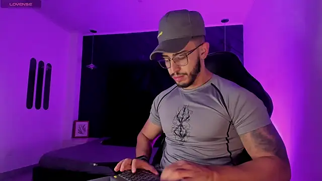 Liam Kleiin online show from November 2025 11:20:01 AM