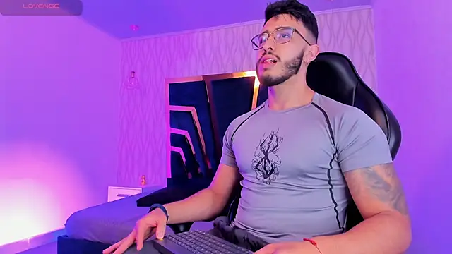 Liam Kleiin online show from November 2025 11:24:01 AM