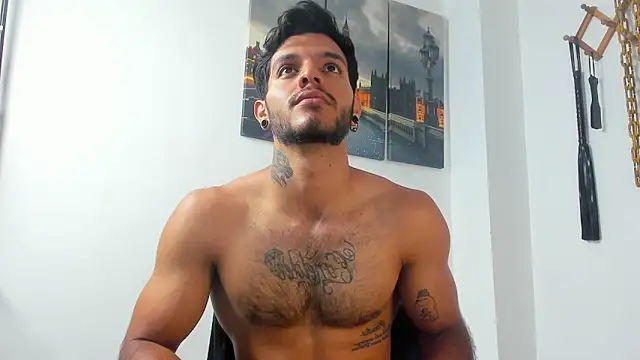 JuanBlade online show from December 2025 04:57:02 PM