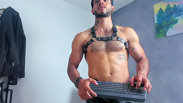 JuanBlade online show from April 2026 05:43:01 AM