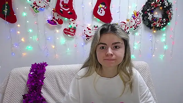 TinaRedly online show from December 2024 04:30:01 PM