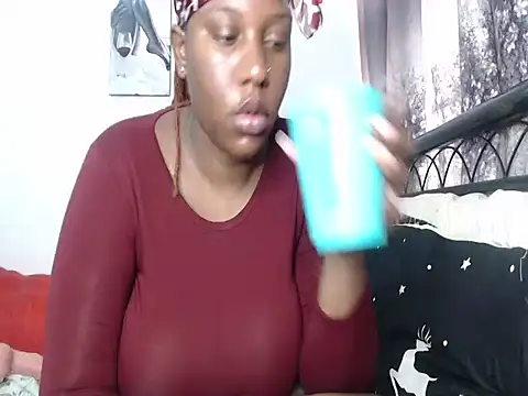 Whimsicalwillow online show from September 2025 12:41:01 PM