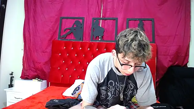 Snapshot of _Thomas_hot_ chatting on February 2025 05:09:01 AM Thomas hot online show from February 2025 05:09:01 AM