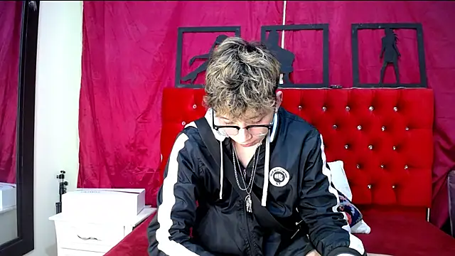 Snapshot of _Thomas_hot_ chatting on February 2025 05:16:01 AM Thomas hot online show from February 2025 05:16:01 AM