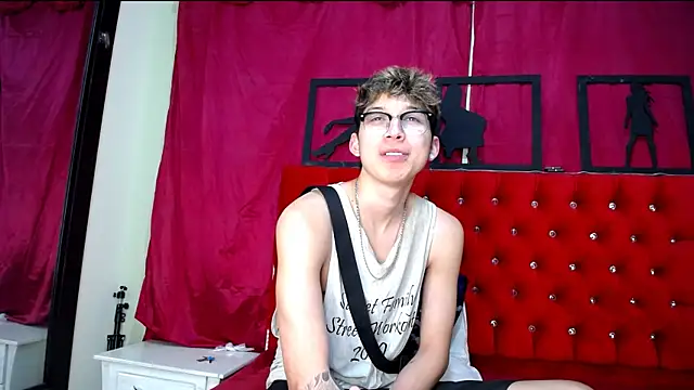 Snapshot of _Thomas_hot_ chatting on February 2025 03:12:01 AM Thomas hot online show from February 2025 03:12:01 AM