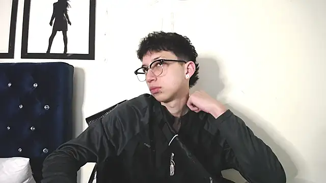 Snapshot of _Thomas_hot_ chatting on September 2025 12:00:02 AM Thomas hot online show from September 2025 12:00:02 AM