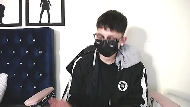 Snapshot of _Thomas_hot_ chatting on September 2025 03:43:02 AM Thomas hot online show from September 2025 03:43:02 AM