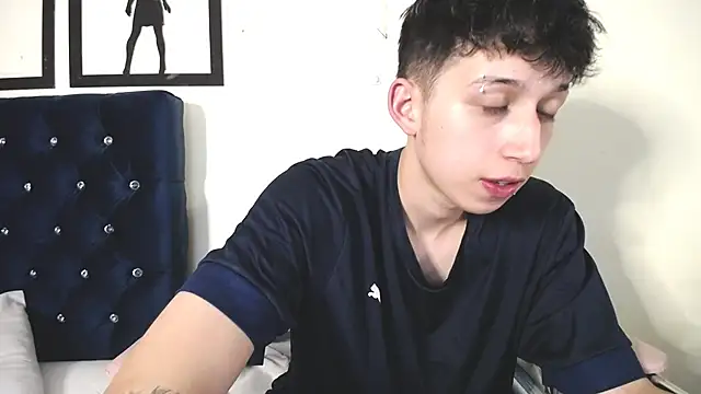 Snapshot of _Thomas_hot_ chatting on October 2025 04:18:02 AM Thomas hot online show from October 2025 04:18:02 AM