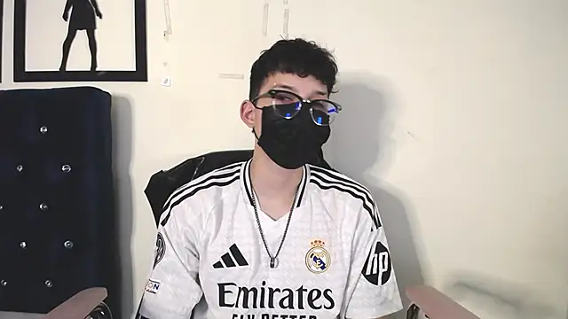 Snapshot of _Thomas_hot_ chatting on October 2025 03:59:02 AM Thomas hot online show from October 2025 03:59:02 AM