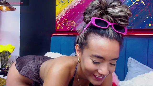 megan collins96 online show from December 2024 10:25:01 PM