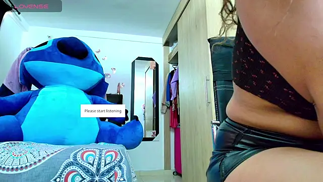 megan collins96 online show from October 2025 06:05:02 PM