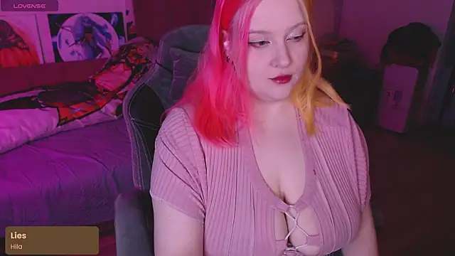 Snapshot of lissamuff chatting on April 2026 04:01:01 PM lissamuff online show from April 2026 04:01:01 PM