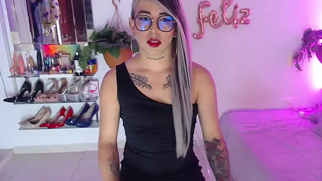 Snapshot of Laveneno_ortiz07 chatting on December 2024 11:07:02 PM Laveneno ortiz07 online show from December 2024 11:07:02 PM