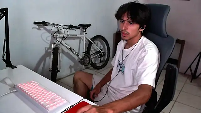 Thieves9 online show from September 2025 09:48:01 PM