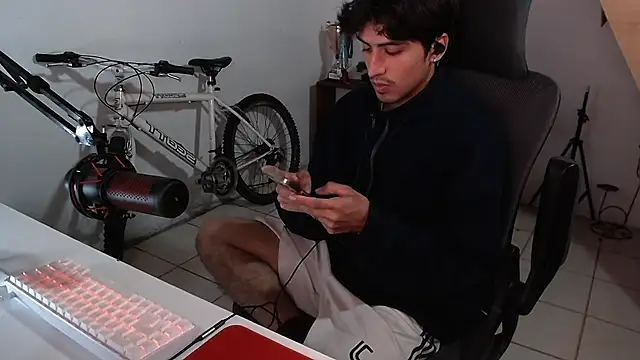 Thieves9 online show from October 2025 04:02:01 AM