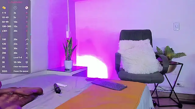 Natt collins online show from May 2026 02:19:01 AM