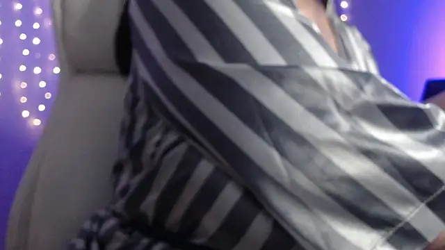 missdaniels online show from January 2025 12:17:02 AM