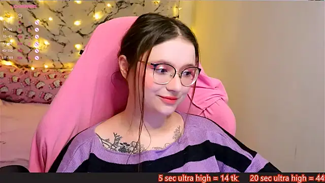 Snapshot of me__hanna chatting on January 2025 09:34:02 PM me hanna online show from January 2025 09:34:02 PM