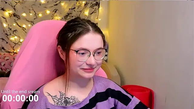 Snapshot of me__hanna chatting on January 2025 01:39:02 AM me hanna online show from January 2025 01:39:02 AM